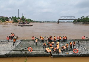 THỜI SỰ 6H SÁNG 30/9/2024: Cầu phao phong Châu – Phú Thọ bắc qua sông Hồng chính thức thông xe từ hôm nay phục vụ nhu cầu đi lại trước mắt của người dân